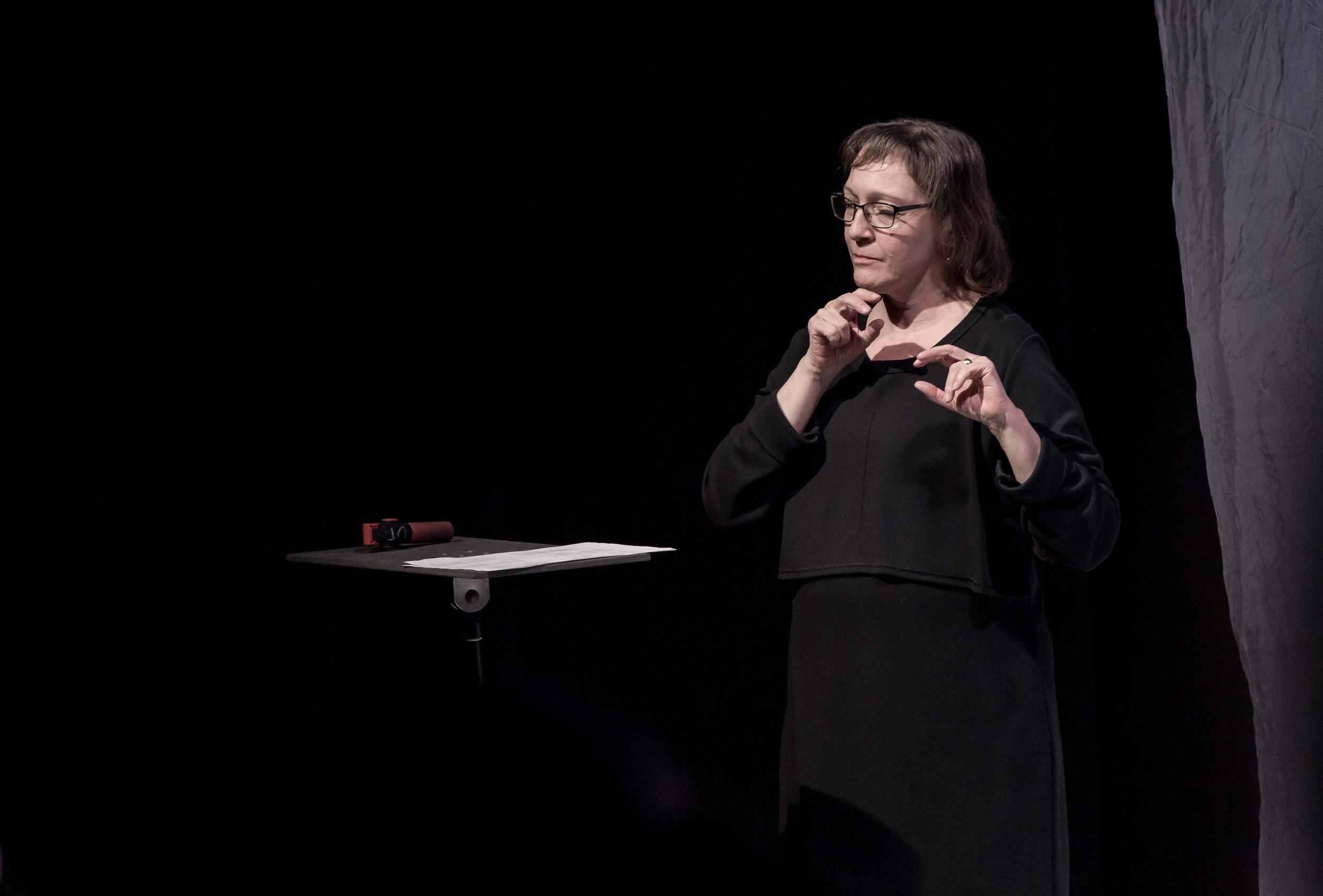 Viittomakielen tulkki Susanna Söderlund